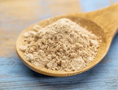 Somatropinne component maca root extract
